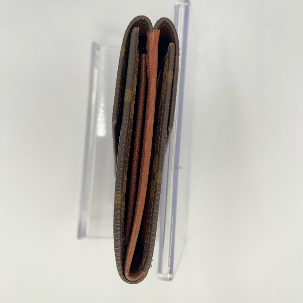 Louis Vuitton Monogram Two Sided Wallet Very Good Condition w/Box and Dust Bag - Picture 5 of 16